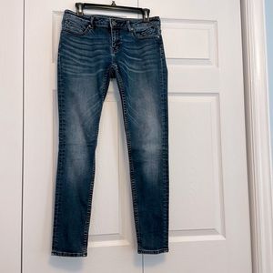 Vigoss distressed blue jeans size 28
